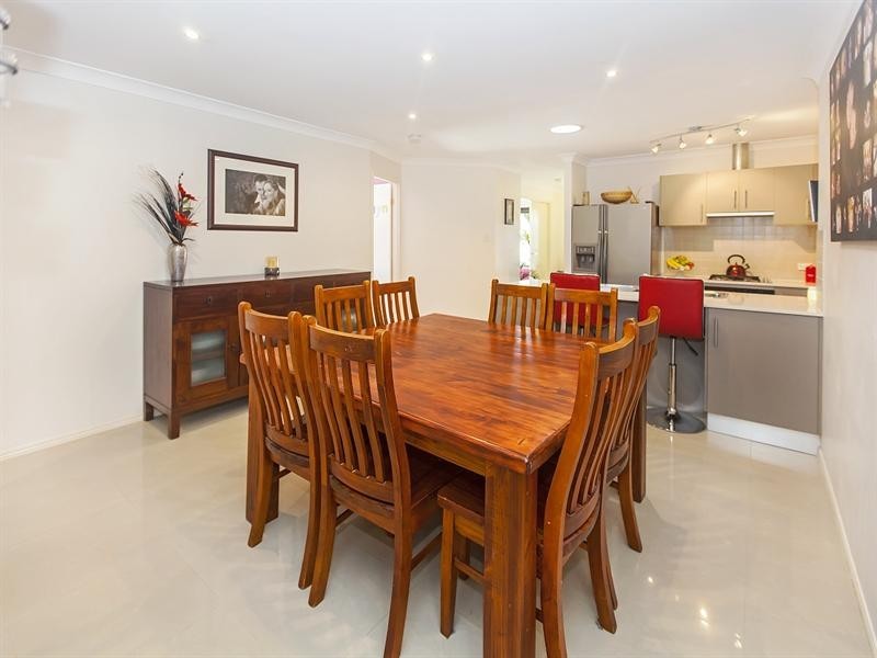 20 Rosa Court, Camira QLD 4300