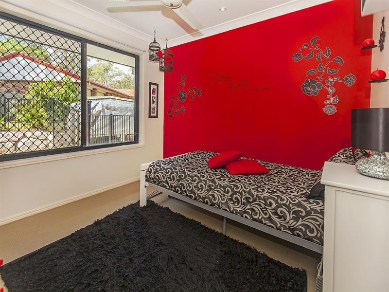 20 Rosa Court, Camira QLD 4300