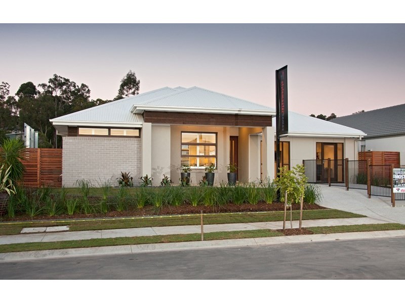 10 Valentine Circuit, Augustine Heights QLD 4300