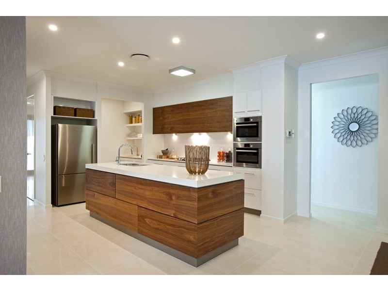 10 Valentine Circuit, Augustine Heights QLD 4300