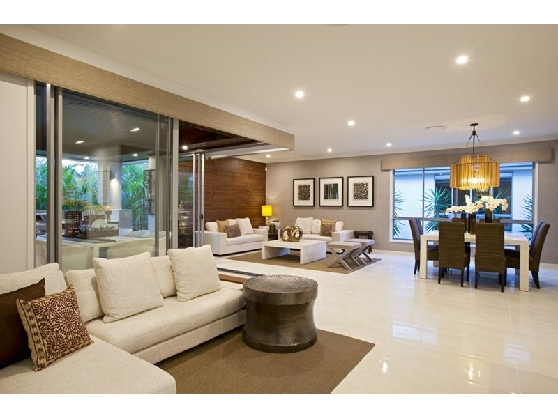 10 Valentine Circuit, Augustine Heights QLD 4300