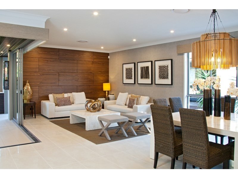 10 Valentine Circuit, Augustine Heights QLD 4300