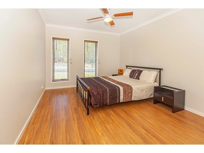 27 Wild Iris Terrace, Springfield Lakes QLD 4300