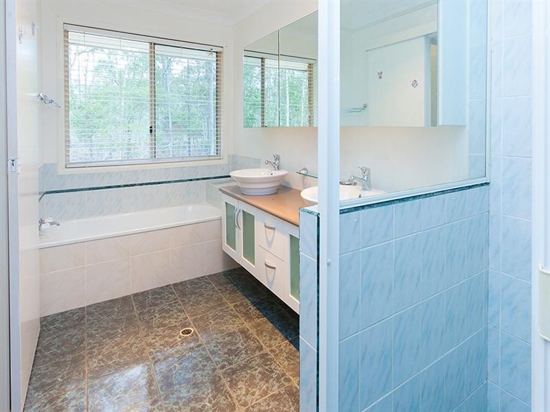 276 Blackwall Road, Chuwar QLD 4306