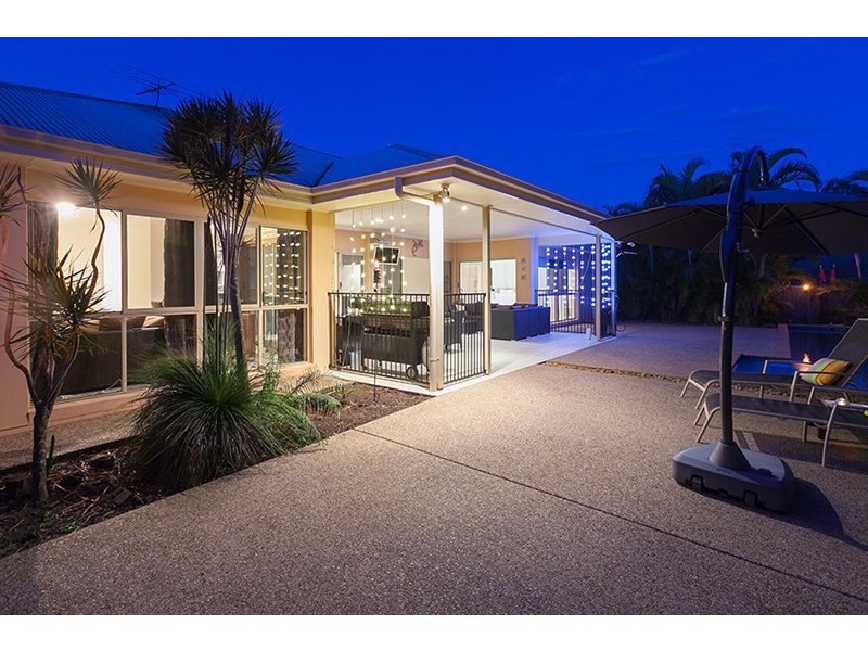 6 Bellevue Place, Springfield Lakes QLD 4300