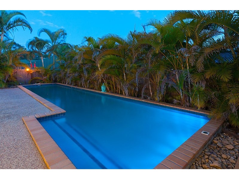 6 Bellevue Place, Springfield Lakes QLD 4300