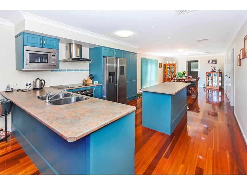 16 Greenview Court, Springfield QLD 4300