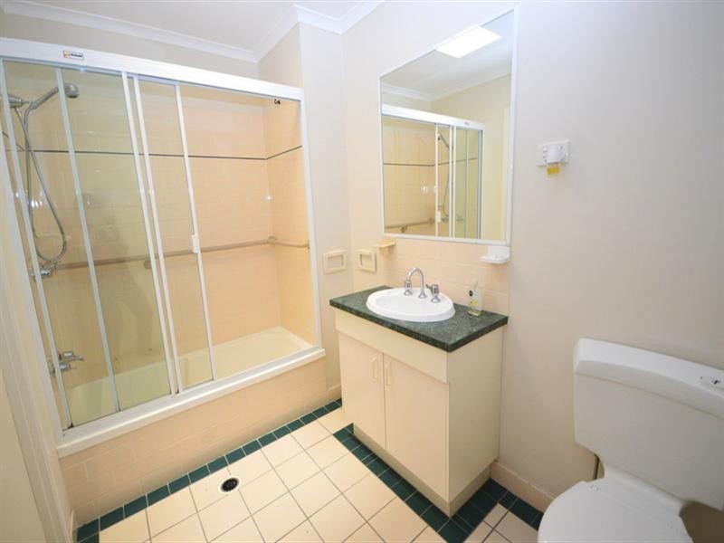 4/28 Henty Drive, Redbank Plains QLD 4301