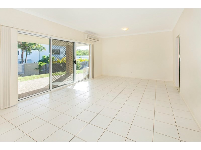 287 Lakeside Avenue, Springfield Lakes QLD 4300