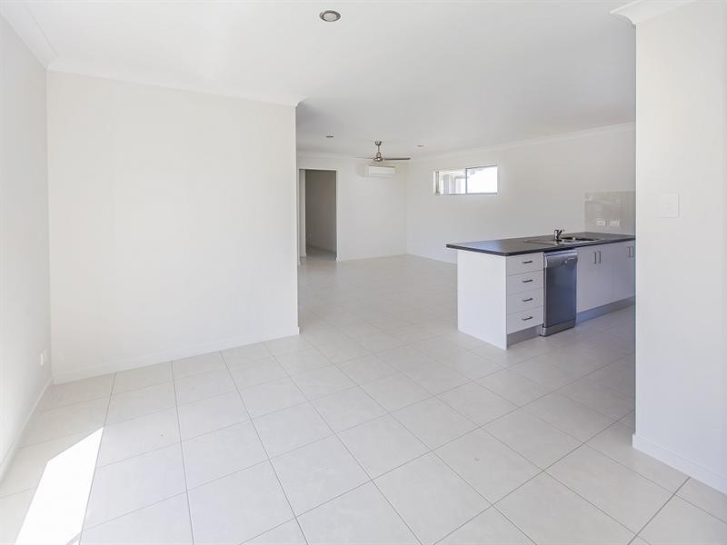 69 Francisca Drive, Augustine Heights QLD 4300