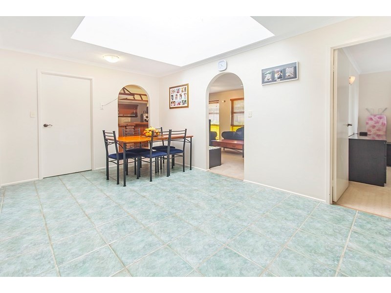 26 Robin Street, Camira QLD 4300