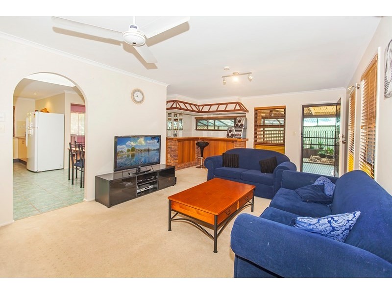 26 Robin Street, Camira QLD 4300