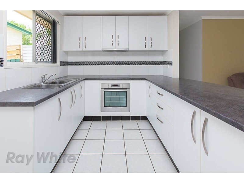 31 Melinda Street, Camira QLD 4300