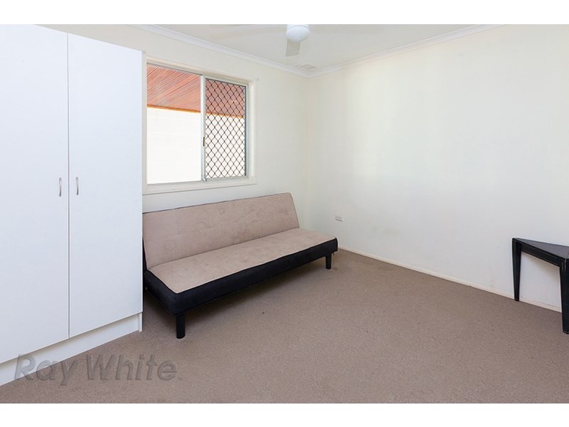31 Melinda Street, Camira QLD 4300