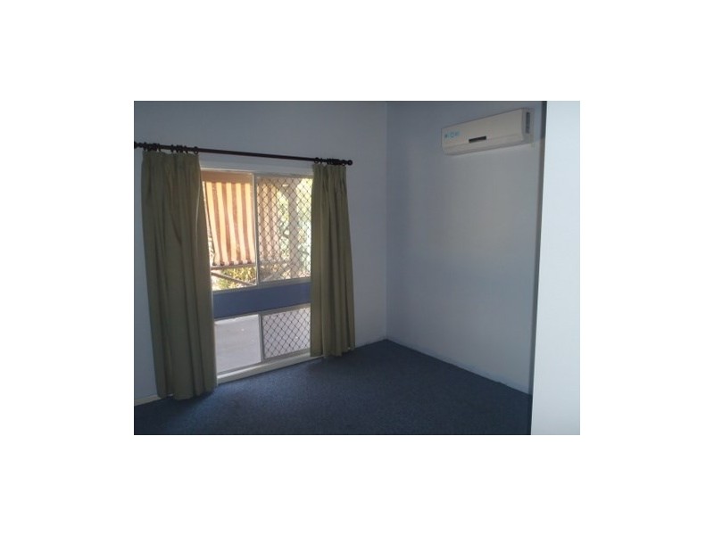 18 Robin Street, Camira QLD 4300