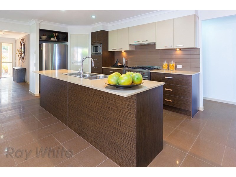 6 Finnigan Street, Augustine Heights QLD 4300