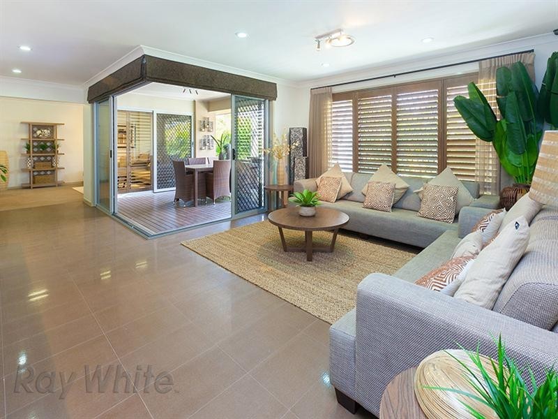 6 Finnigan Street, Augustine Heights QLD 4300