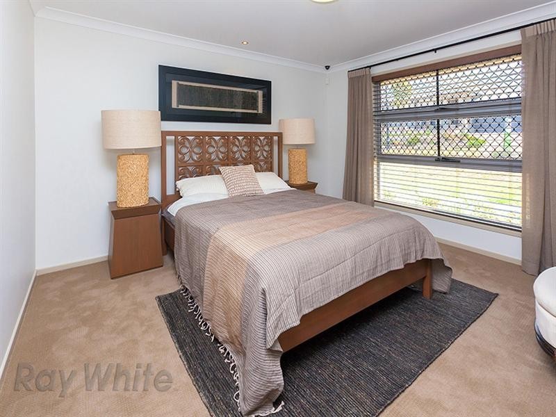 6 Finnigan Street, Augustine Heights QLD 4300