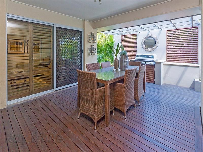 6 Finnigan Street, Augustine Heights QLD 4300