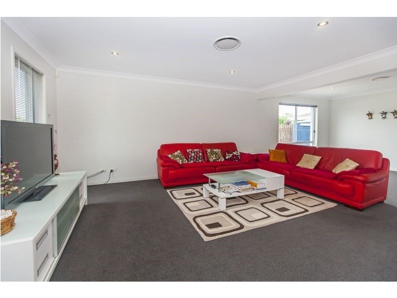 3 Den Otter, Bellbird Park QLD 4300