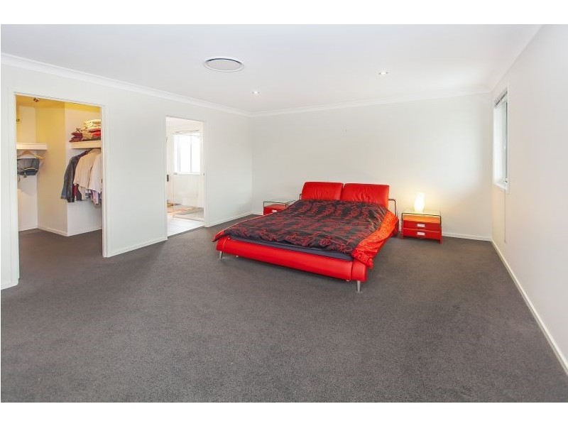 3 Den Otter, Bellbird Park QLD 4300