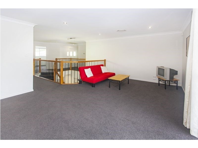 3 Den Otter, Bellbird Park QLD 4300