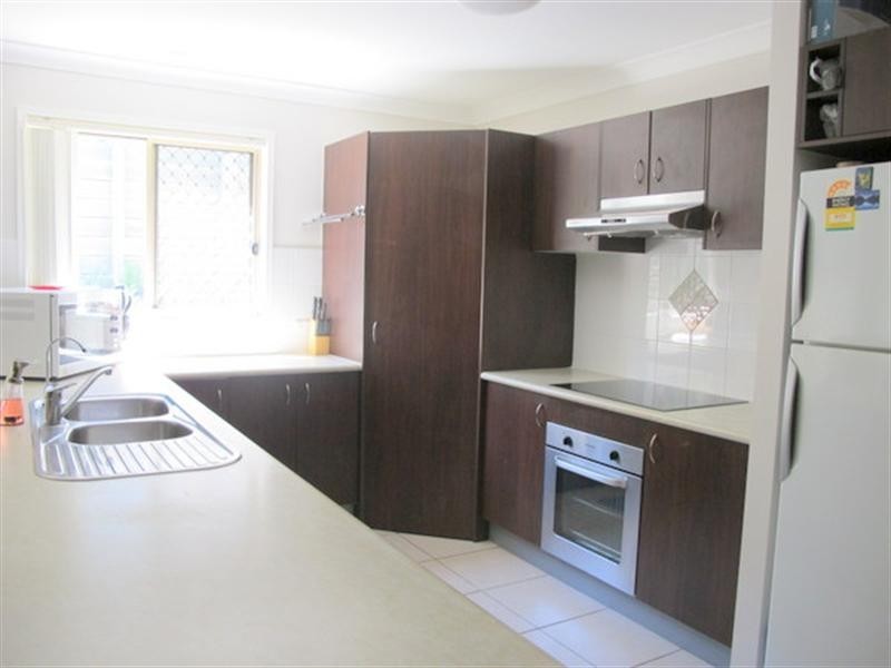 11 Parkside Drive, Springfield QLD 4300