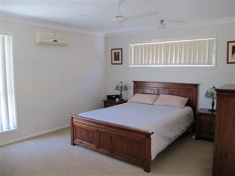 11 Parkside Drive, Springfield QLD 4300