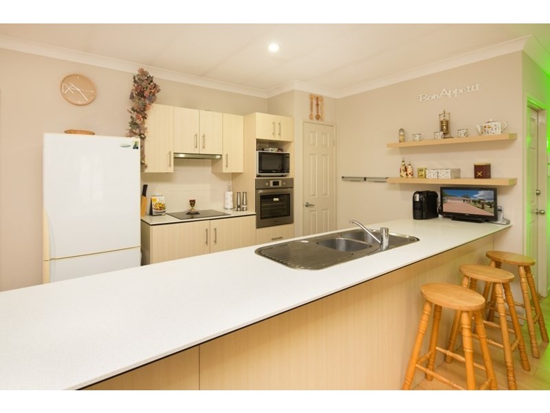 50 Eric Drive, Blackstone QLD 4304