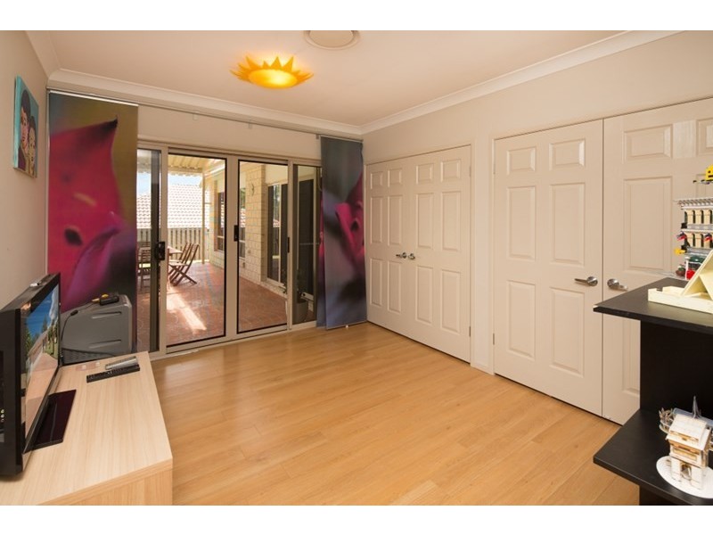50 Eric Drive, Blackstone QLD 4304