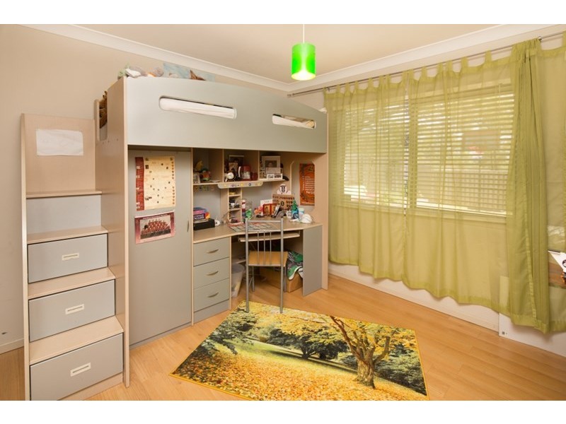 50 Eric Drive, Blackstone QLD 4304