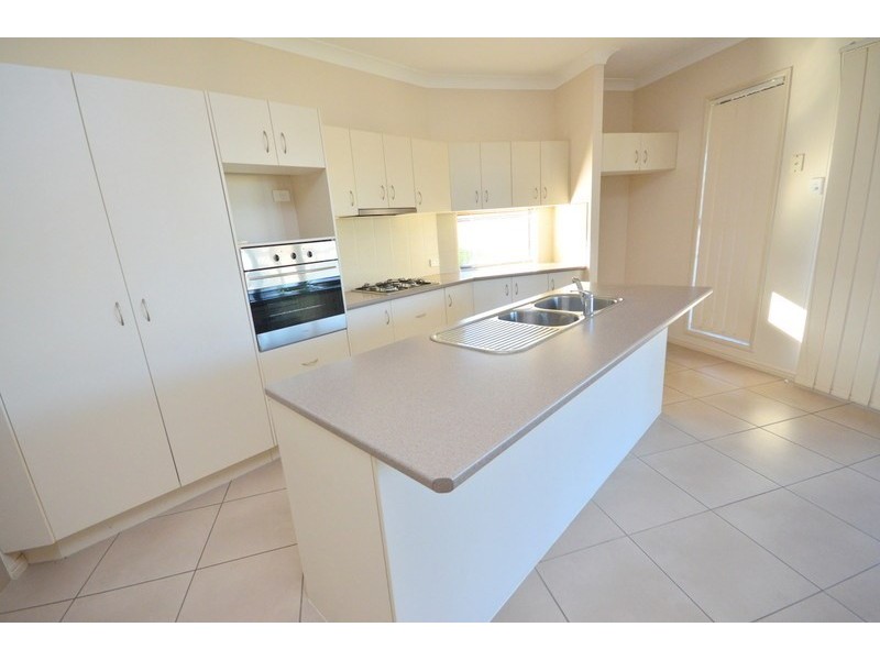 32 Emerald Crescent, Springfield QLD 4300