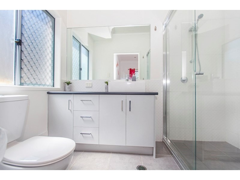 4 Riverine Drive, Springfield Lakes QLD 4300