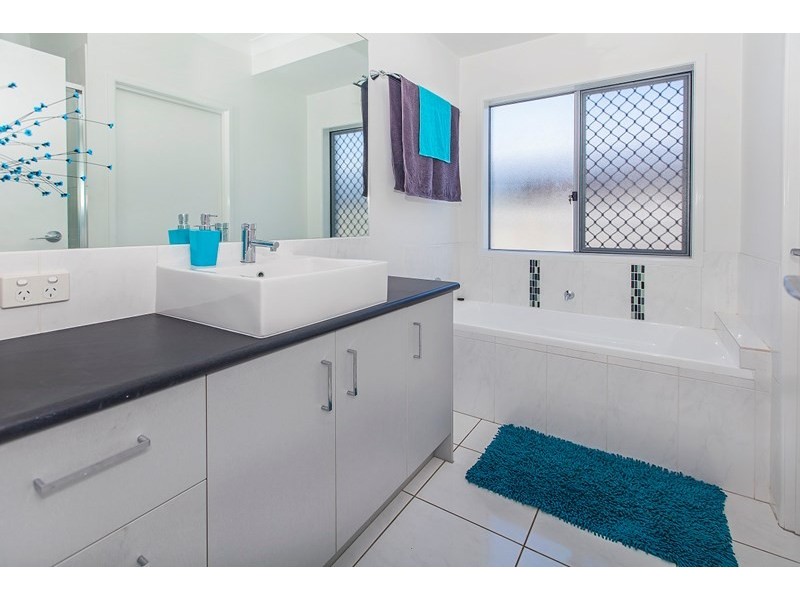 4 Riverine Drive, Springfield Lakes QLD 4300