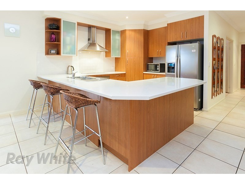 158 Lakeside Avenue, Springfield Lakes QLD 4300