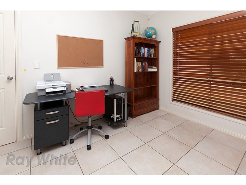 158 Lakeside Avenue, Springfield Lakes QLD 4300