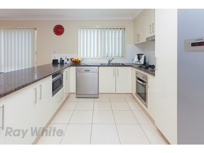 5 Driftwood Place, Springfield Lakes QLD 4300
