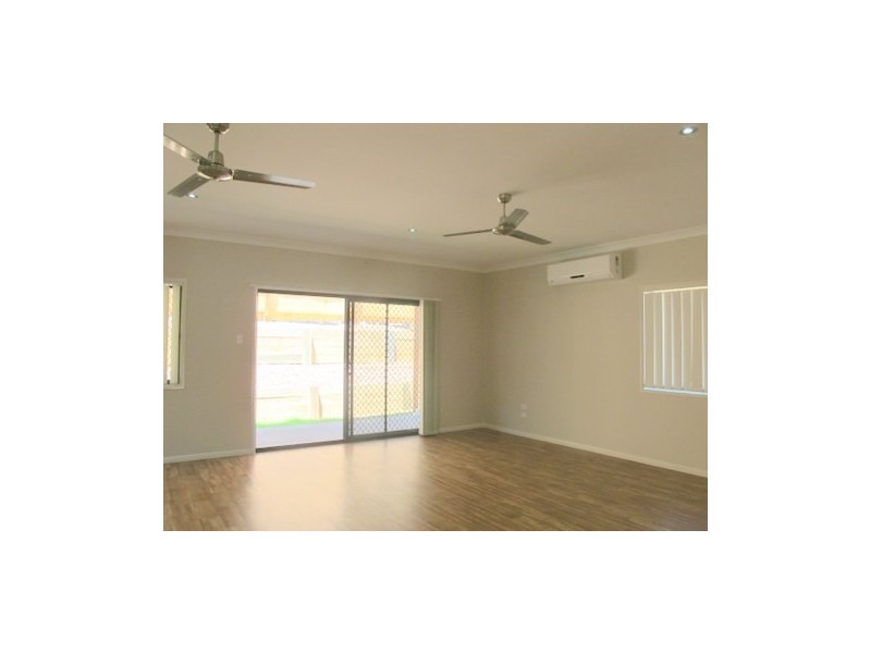 17 Hyssop Place, Springfield Lakes QLD 4300