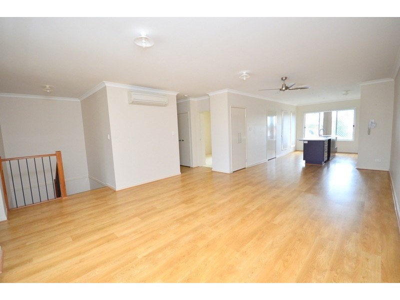 11 Riverside Crescent, Springfield Lakes QLD 4300