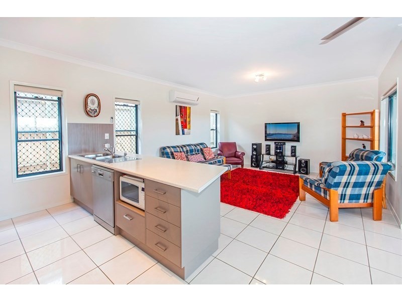 11 Grand Canyon Drive, Springfield Lakes QLD 4300