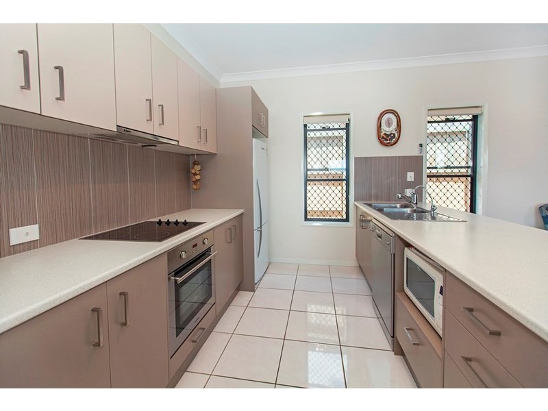 11 Grand Canyon Drive, Springfield Lakes QLD 4300