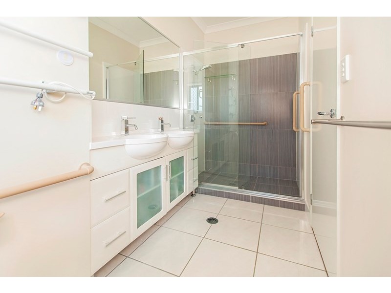 11 Grand Canyon Drive, Springfield Lakes QLD 4300