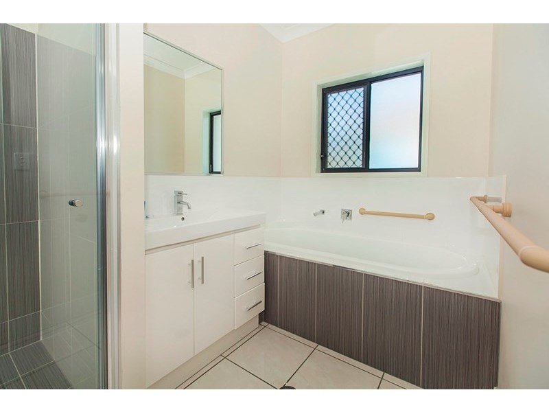 11 Grand Canyon Drive, Springfield Lakes QLD 4300
