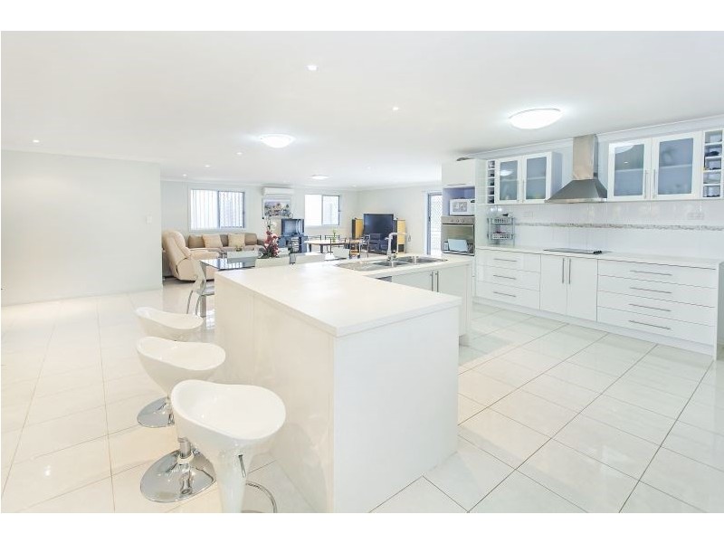 3 Greenview Court, Springfield QLD 4300