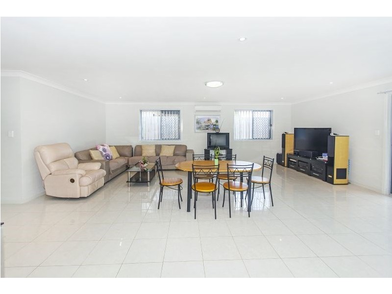 3 Greenview Court, Springfield QLD 4300