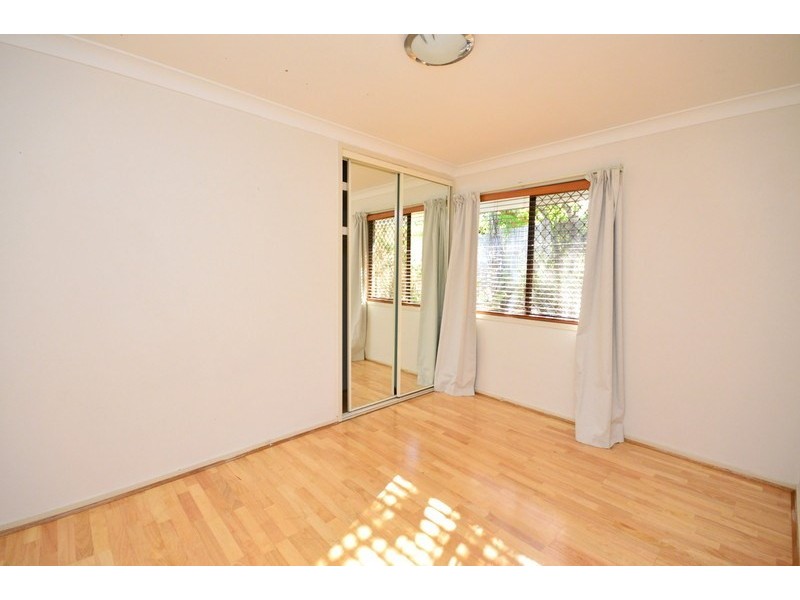 20 Glen Frew Street, Kenmore QLD 4069