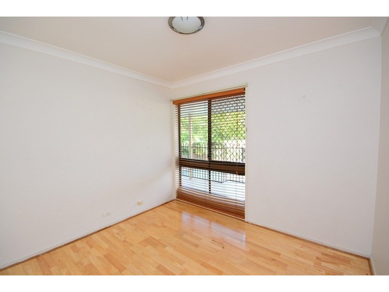 20 Glen Frew Street, Kenmore QLD 4069