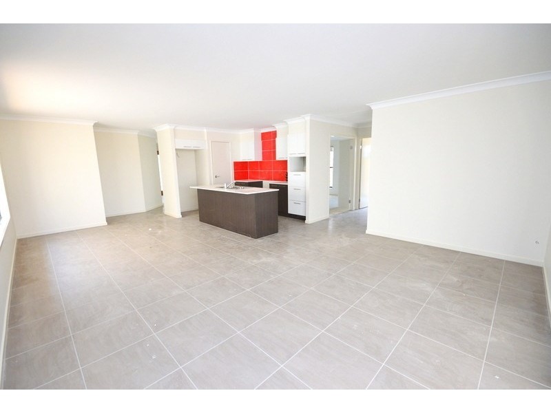 44 Angelica Avenue, Springfield Lakes QLD 4300