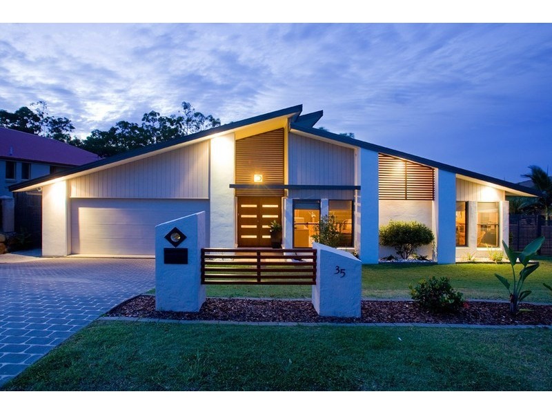 35 Highlands Terrace, Springfield Lakes QLD 4300