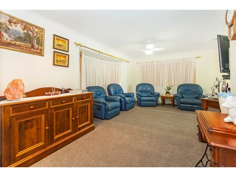 37 Drummond Street, Sinnamon Park QLD 4073